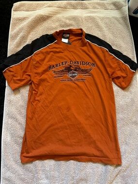 Men’s Vintage Harley-Davidson Orange Short Sleeve Tee with Black Shoulder Panels